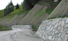 2014-10-10-felsvernetzung-schmirn