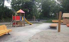 4277_Stadt Innsbruck - Spielplatz Kirchenwirt