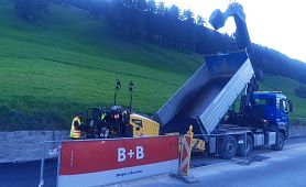 Alles aus einer Hand: Jetzt auch der Asphalteinbau